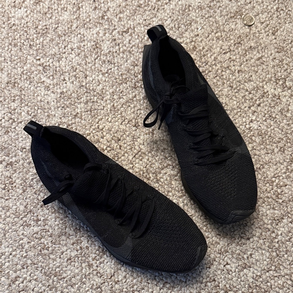 Nike Men's Black Sneakers